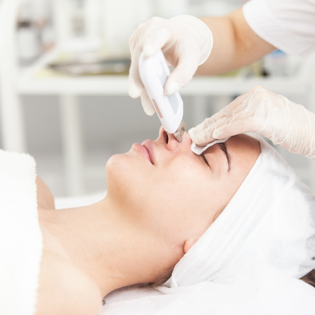 Facial con Peeling Ultrasónico