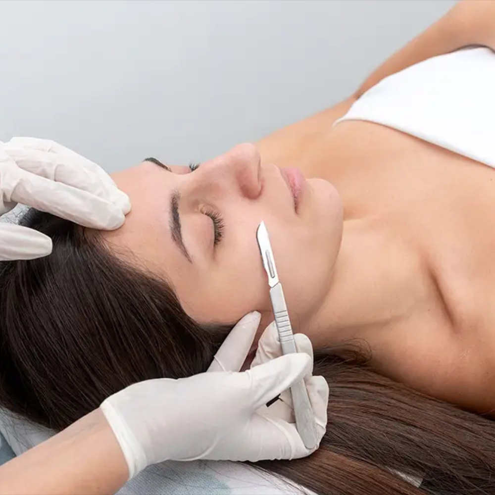 Dermaplaning.